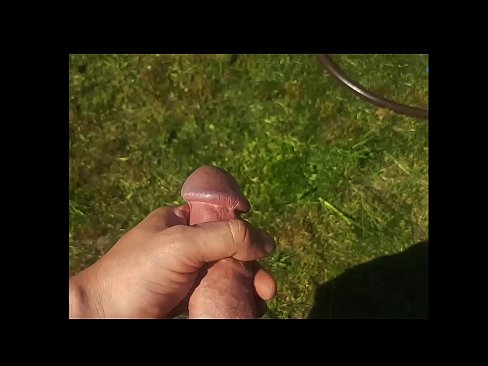 ❤️ Hottie sħun gets pussy roża tagħha fucked u cums bi squirt fi ġnien tas-sajf ❤❌ Video anali lilna ﹏